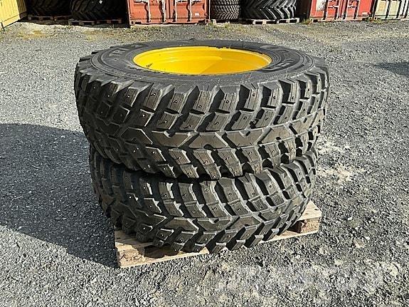 Nokian TRI 2 ماكينات الطرق والجليد الأخرى