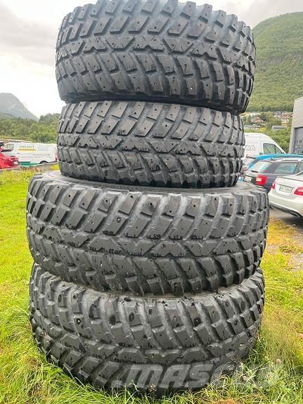 Nokian TRI2 الإطارات والعجلات والحافات