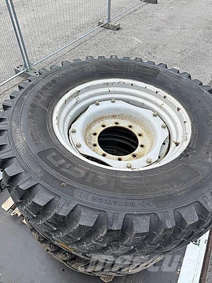 Nokian TRI2 ماكينات زراعية أخرى