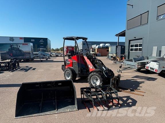 Norcar A7035 لوادر انزلاقية التوجيه