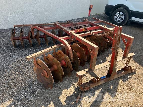 Omme 24 skåler زحافات ساحقة