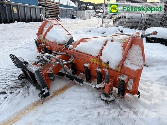 Pronar PUV-3300M حراثات ونصول الجليد