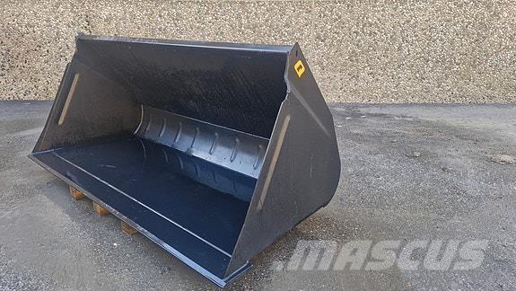 Quicke VL الإطارات والعجلات والحافات