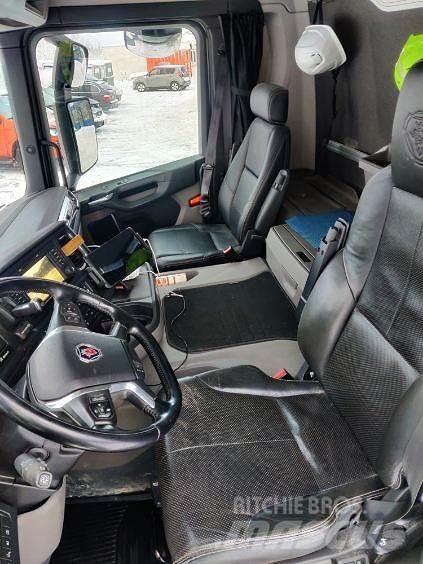 Scania P280 4X2 شاحنات الرافعات