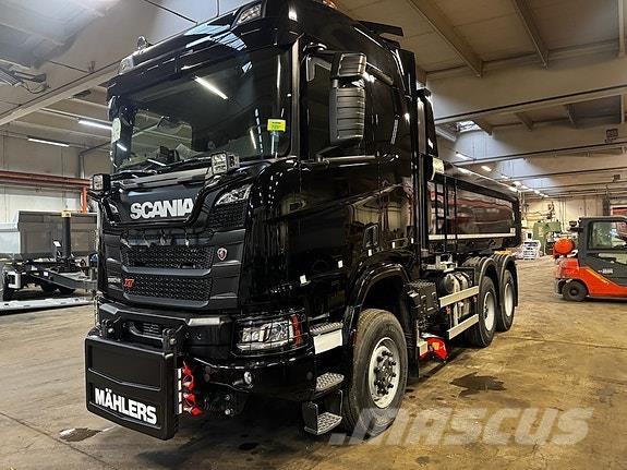 Scania R 560 4x4+2 شاحنات قلابة