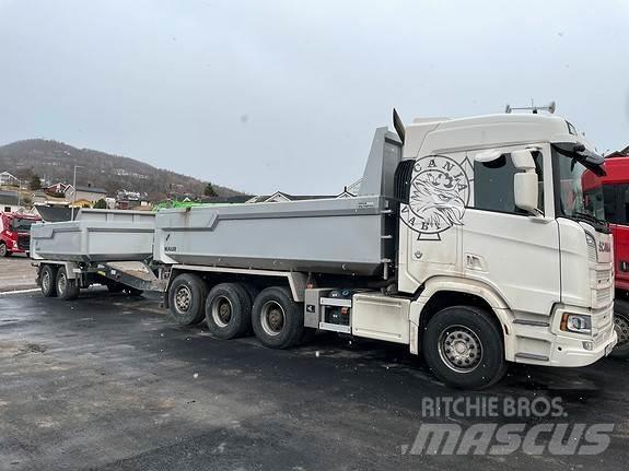 Scania R 590 شاحنات قلابة