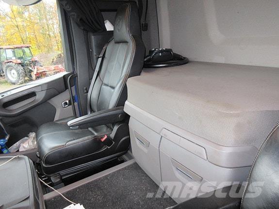 Scania R500 8x4*4 شاحنات قابلة للفك