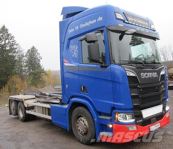 Scania R520 6x2*4 شاحنات قابلة للفك