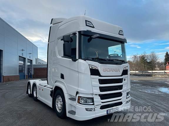 Scania R560A6x2NB وحدات الجر