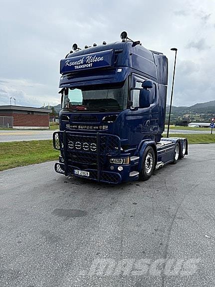 Scania R580 وحدات الجر