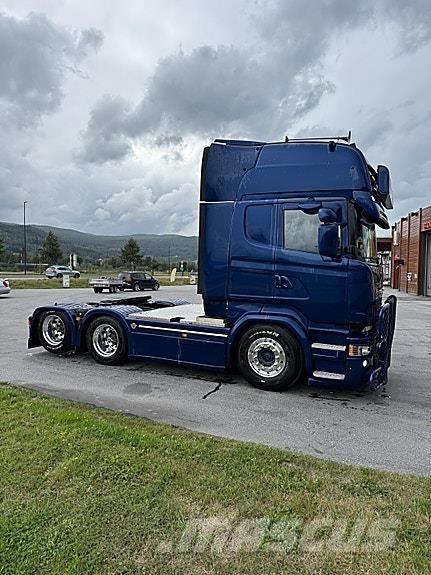 Scania R580 وحدات الجر