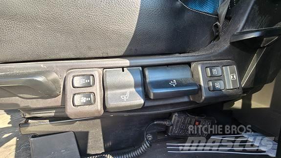 Scania R580A6x2NB وحدات الجر