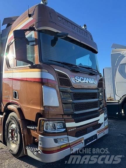 Scania R650B6X2NB شاحنات ذات هيكل صندوقي