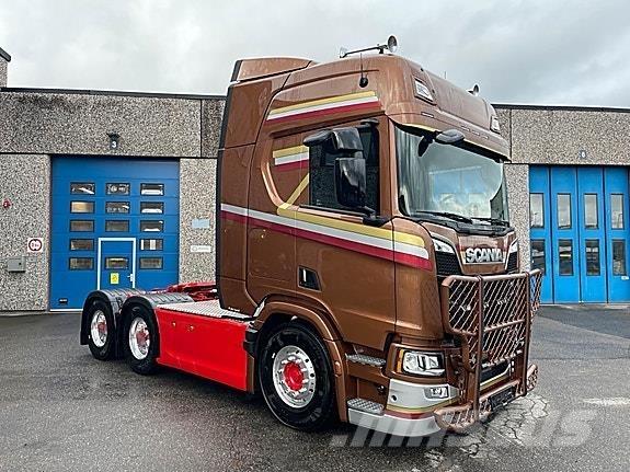 Scania R660A6X4NB وحدات الجر