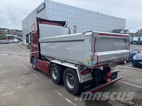 Scania R660B6x4NB شاحنات قلابة