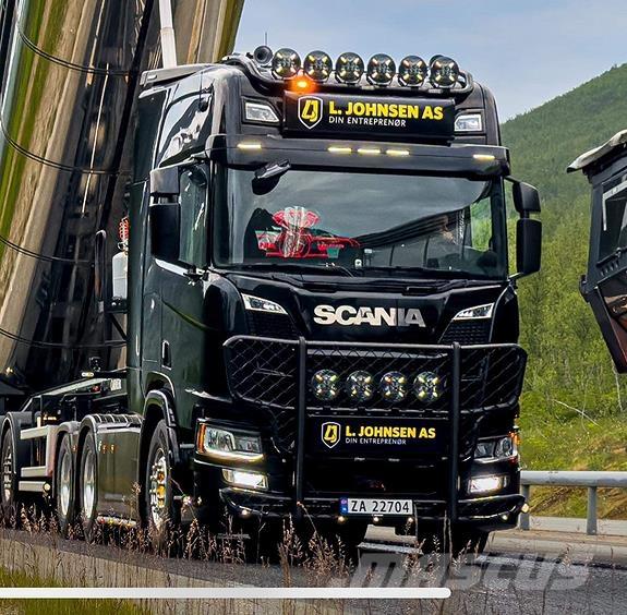 Scania R770 6X4 وحدات الجر