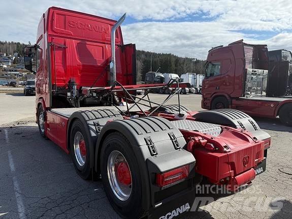 Scania R770 A6x4NB وحدات الجر