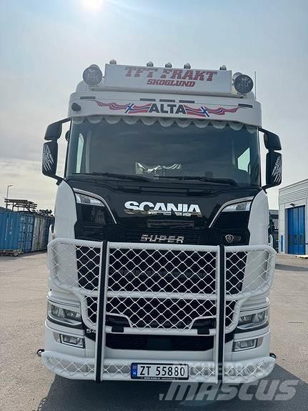 Scania S540 6X2 وحدات الجر