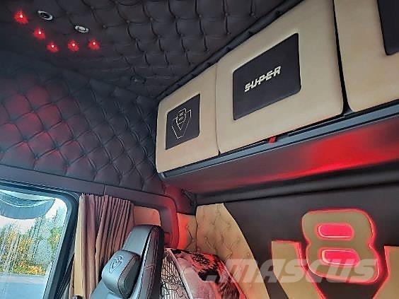 Scania S650A6X2NB وحدات الجر