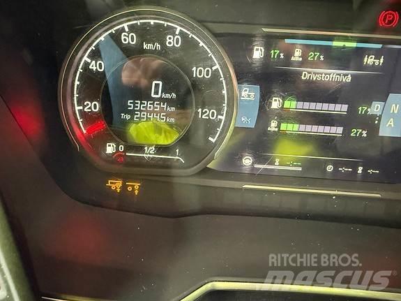 Scania S730 6x2 وحدات الجر
