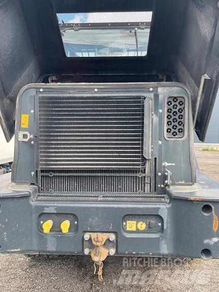 Schäffer T8620 لوادر بعجل