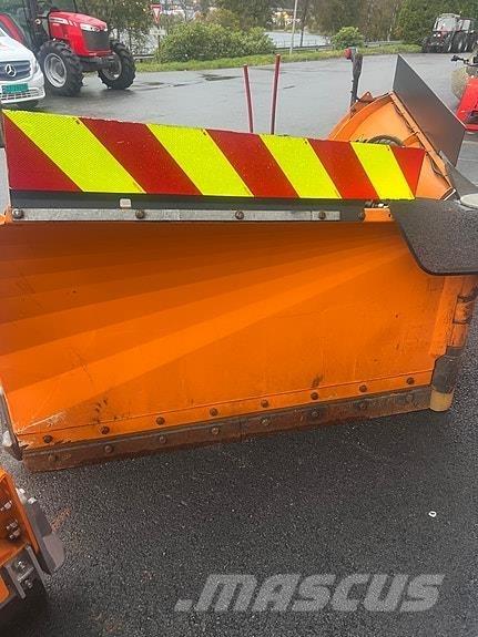 Schmidt KL-V32 حراثات ونصول الجليد