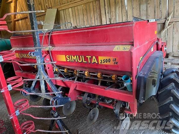 Simulta 2500 LB/SK معدات فرد المواد المعدنية