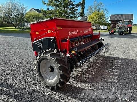 Simulta 2500LB معدات فرد المواد المعدنية