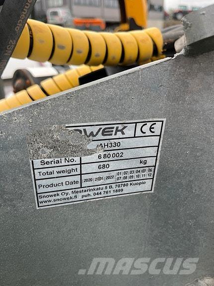 Snowek AH 330 ماكينات الطرق والجليد الأخرى