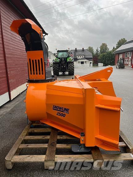 Snowline V-2500 قاذفات الجليد