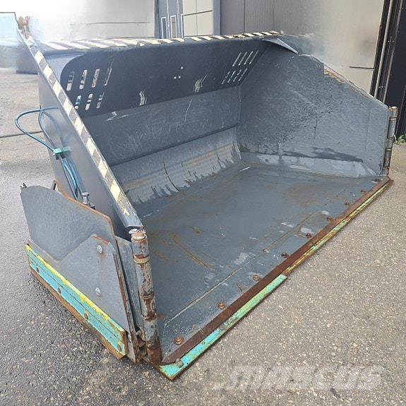 Stark SL 2800/5000 لوادر بعجل