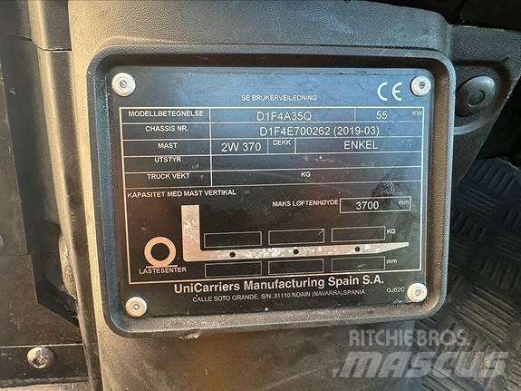 TCM FD35 63183 شاحنات الديزل
