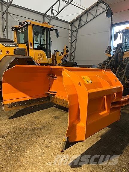 Tellefsdal H2 5200 حراثات ونصول الجليد