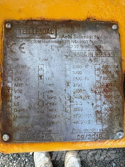 Tellefsdal V-90 حراثات ونصول الجليد