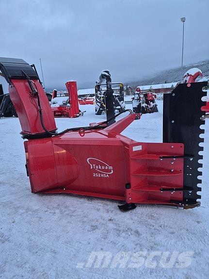 Tokvam  ماكينات الطرق والجليد الأخرى