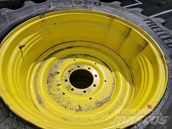 Trelleborg TM1060 الإطارات والعجلات والحافات