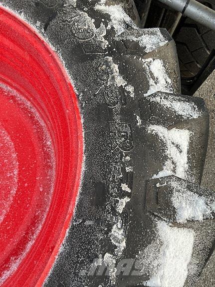 Trelleborg TM800 الإطارات والعجلات والحافات