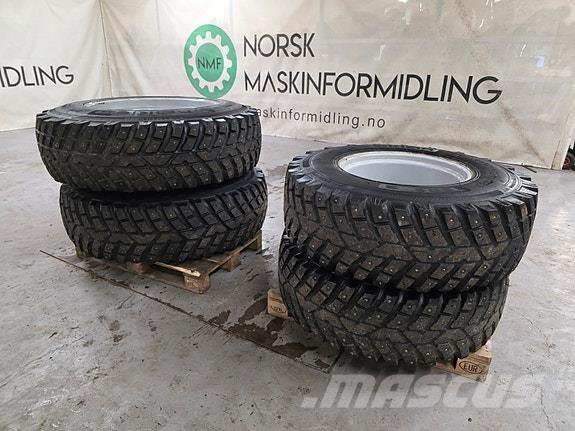  TRI 2 Vinterdekk الجرارات