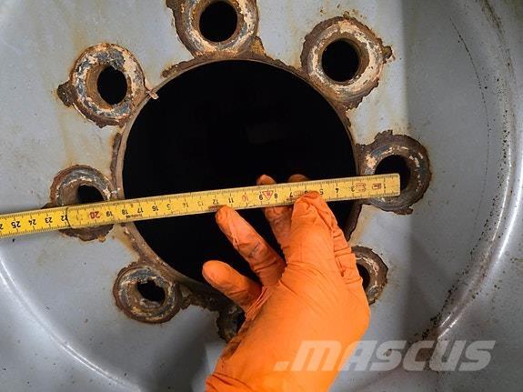  TRI 2 Vinterdekk الجرارات