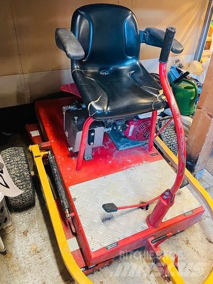  Tru Turf R52-11 ماكينات أخرى لتجهيز الأراضي