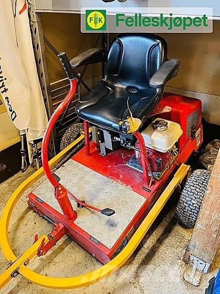 Tru Turf R52-11 ماكينات أخرى لتجهيز الأراضي