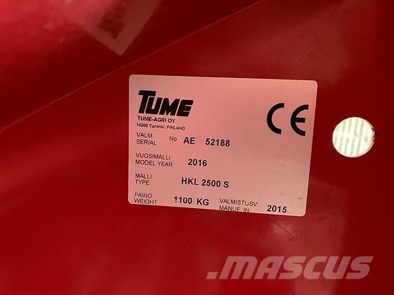 Tume HKL 2500 S معدات توزيع السماد العضوي