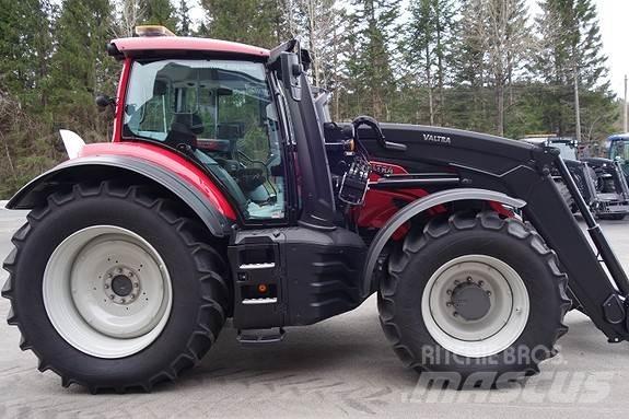 Valtra 235 Direct الجرارات