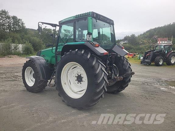 Valtra 6750-4 الجرارات
