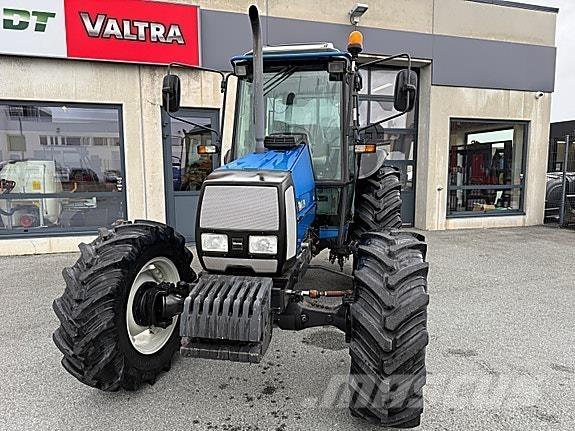 Valtra 900 TURBO الجرارات