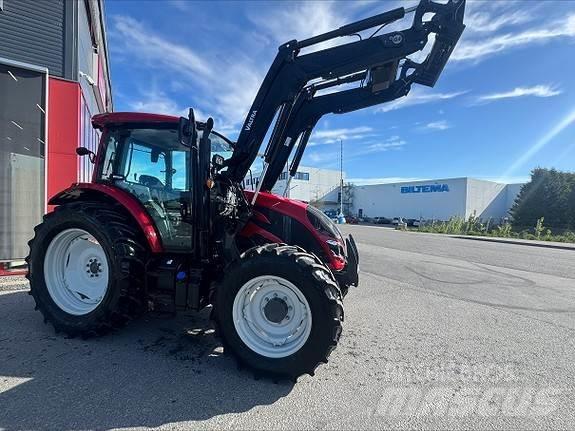Valtra A115 H4 الجرارات