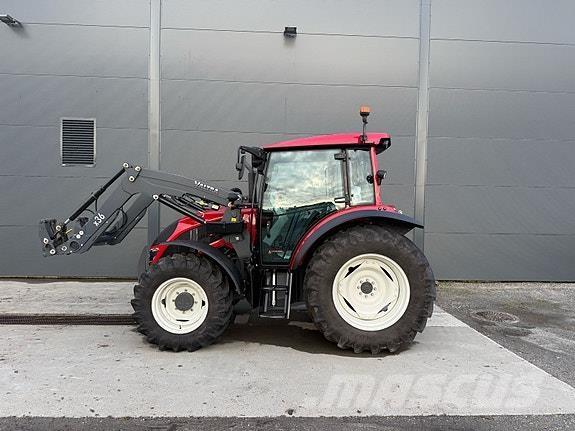 Valtra A95 الجرارات