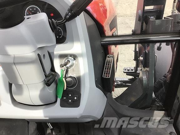 Valtra A95 الجرارات