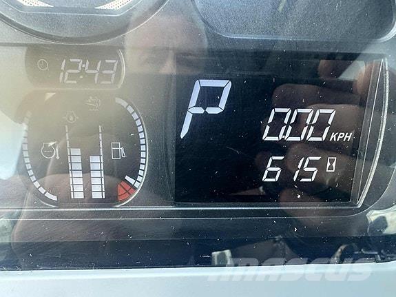 Valtra G135 Activ الجرارات