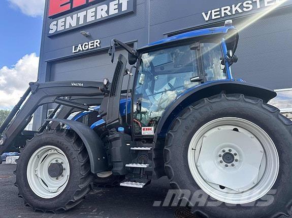 Valtra G135 Activ الجرارات